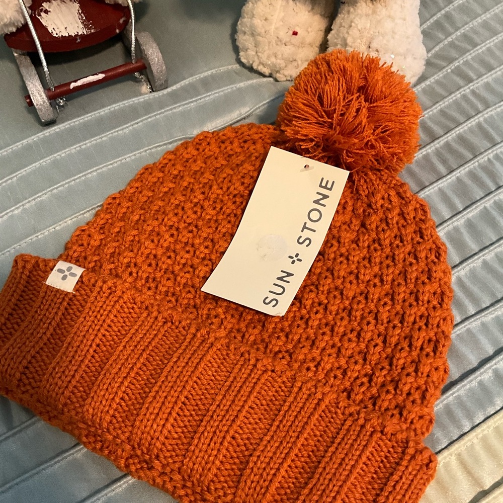 🌷SUN +STONE WINTER KNIT HAT HAWAIIAN SUNSET OS NWT